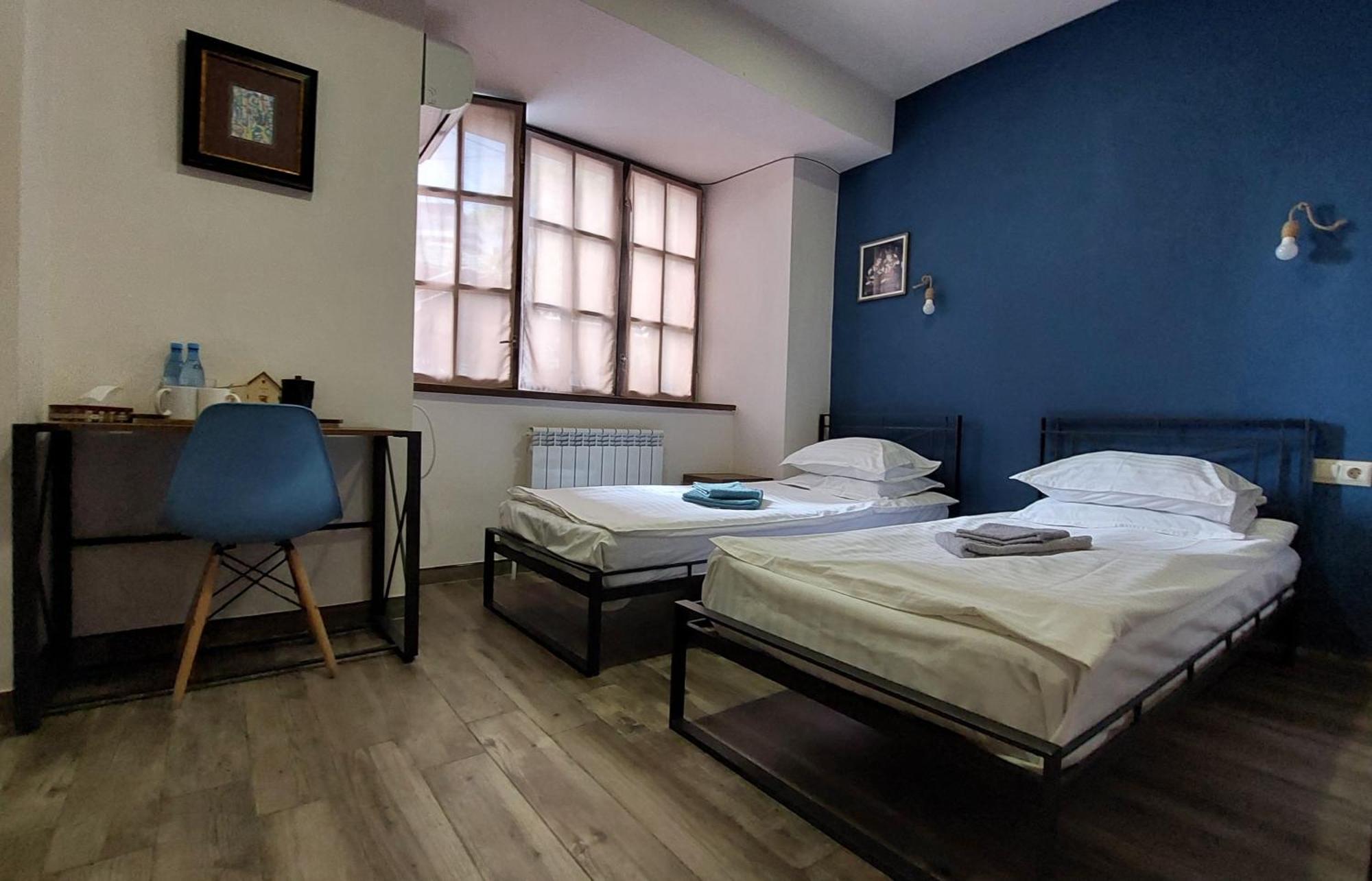 Blur Inn Gallery Jerevan Buitenkant foto