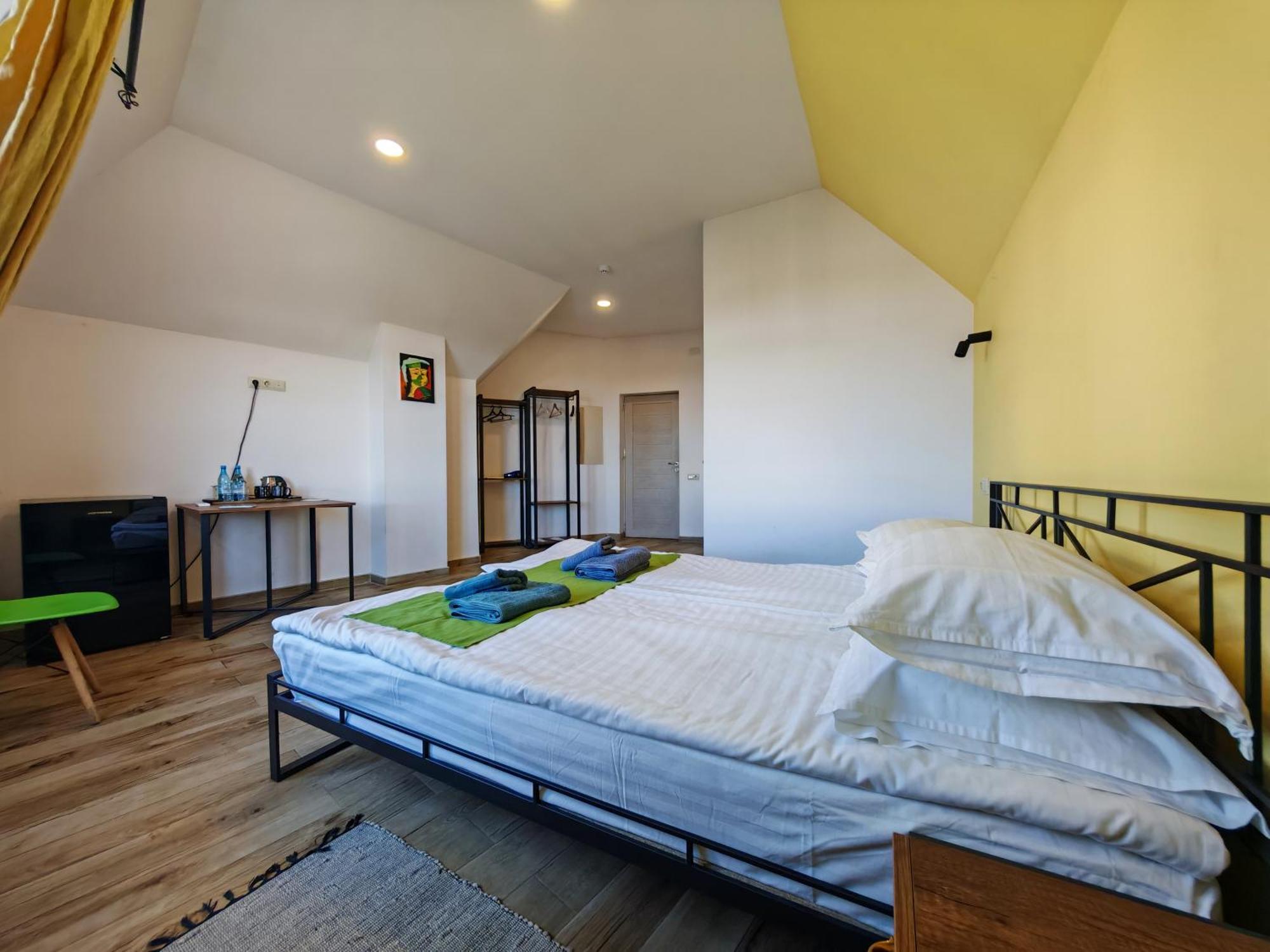 Blur Inn Gallery Jerevan Buitenkant foto