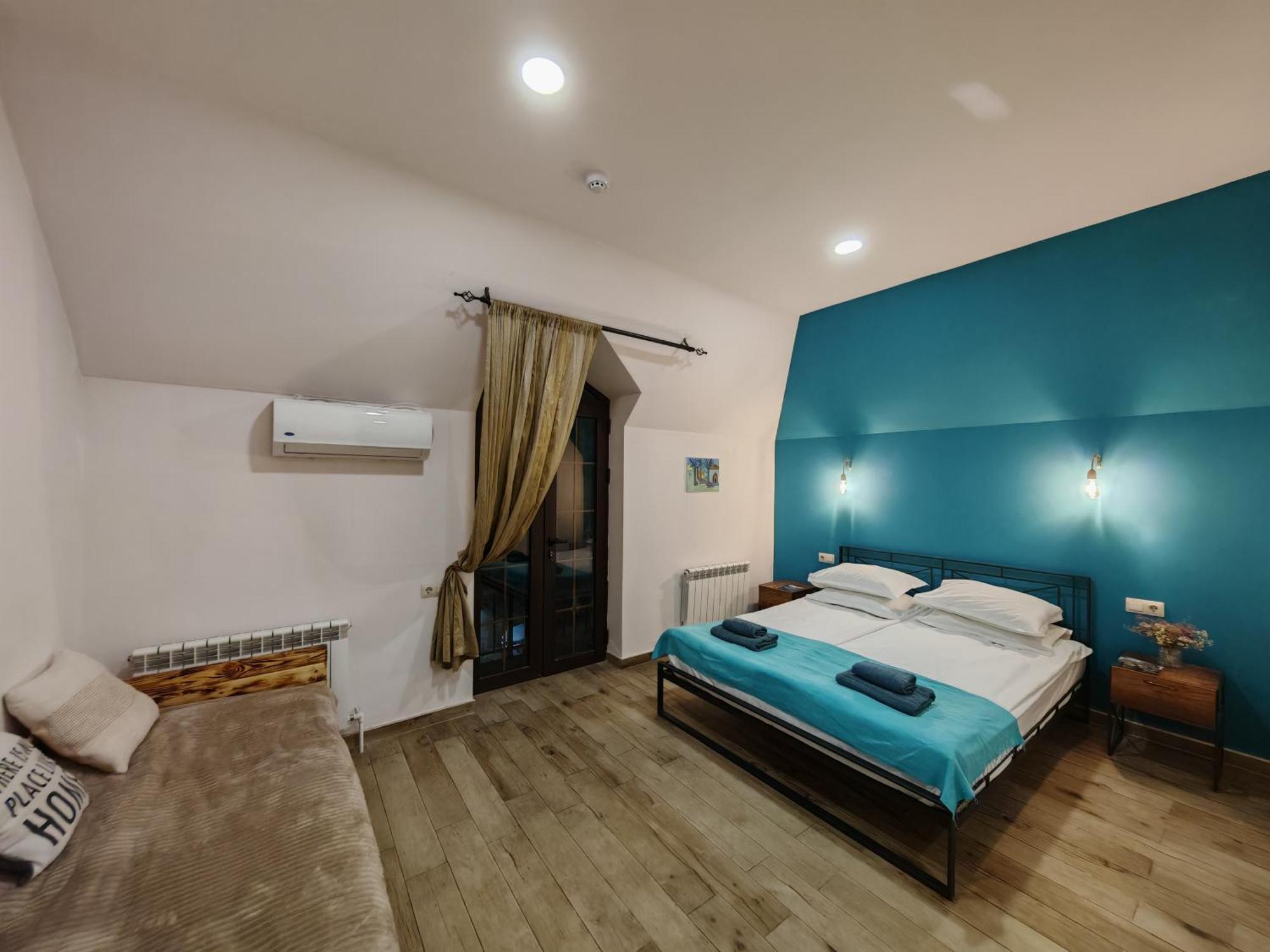 Blur Inn Gallery Jerevan Buitenkant foto